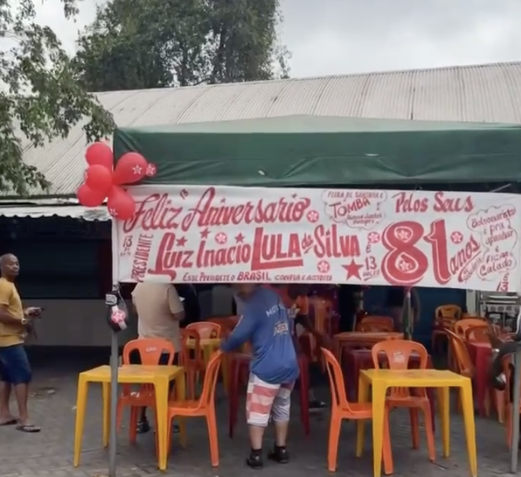 Com bolo, balões e até fogos, feirenses improvisam festas de aniversário para Lula após reeleição